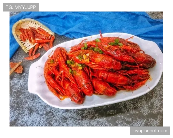 肖若腾赛前啃鸡腿的样子,像极了我熬夜追剧的宵夜时刻 肖若腾赛前啃鸡腿的样子,像极了我熬夜追剧的宵夜时刻